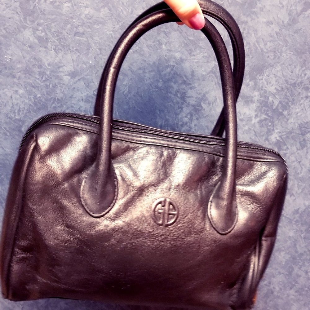 Black Giani Bernini Purse